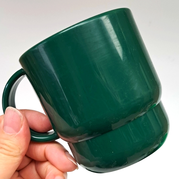 Vintage set of 2 green TUPPERWARE stackable mugs - Picture 3 of 5